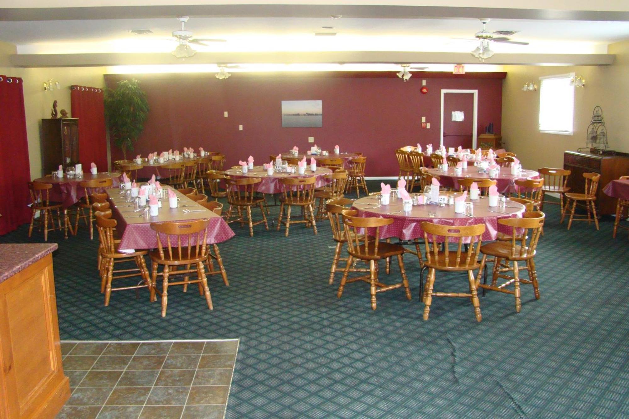 Colonial Resort-1000Islands Gananoque Bagian luar foto